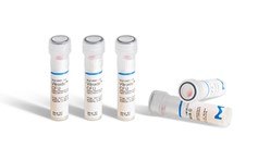 Les Vitroids™ et les disques LENTICULE® sont emballés individuellement dans des flacons. Points bleus